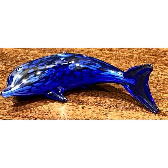 Blue Glass Dolphin Figurine - Picture 6 of 6